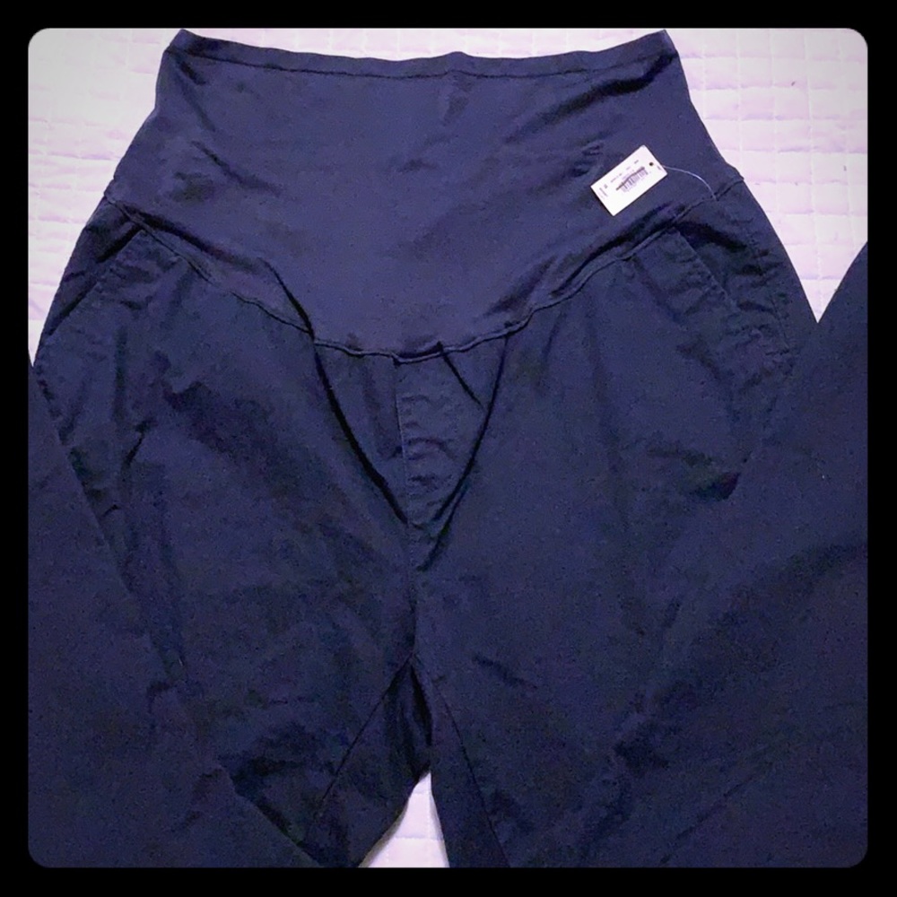 🤰🏽🤰🏾NWT OLD NAVY MATERNITY CHINOS🤰🏾🤰🏼